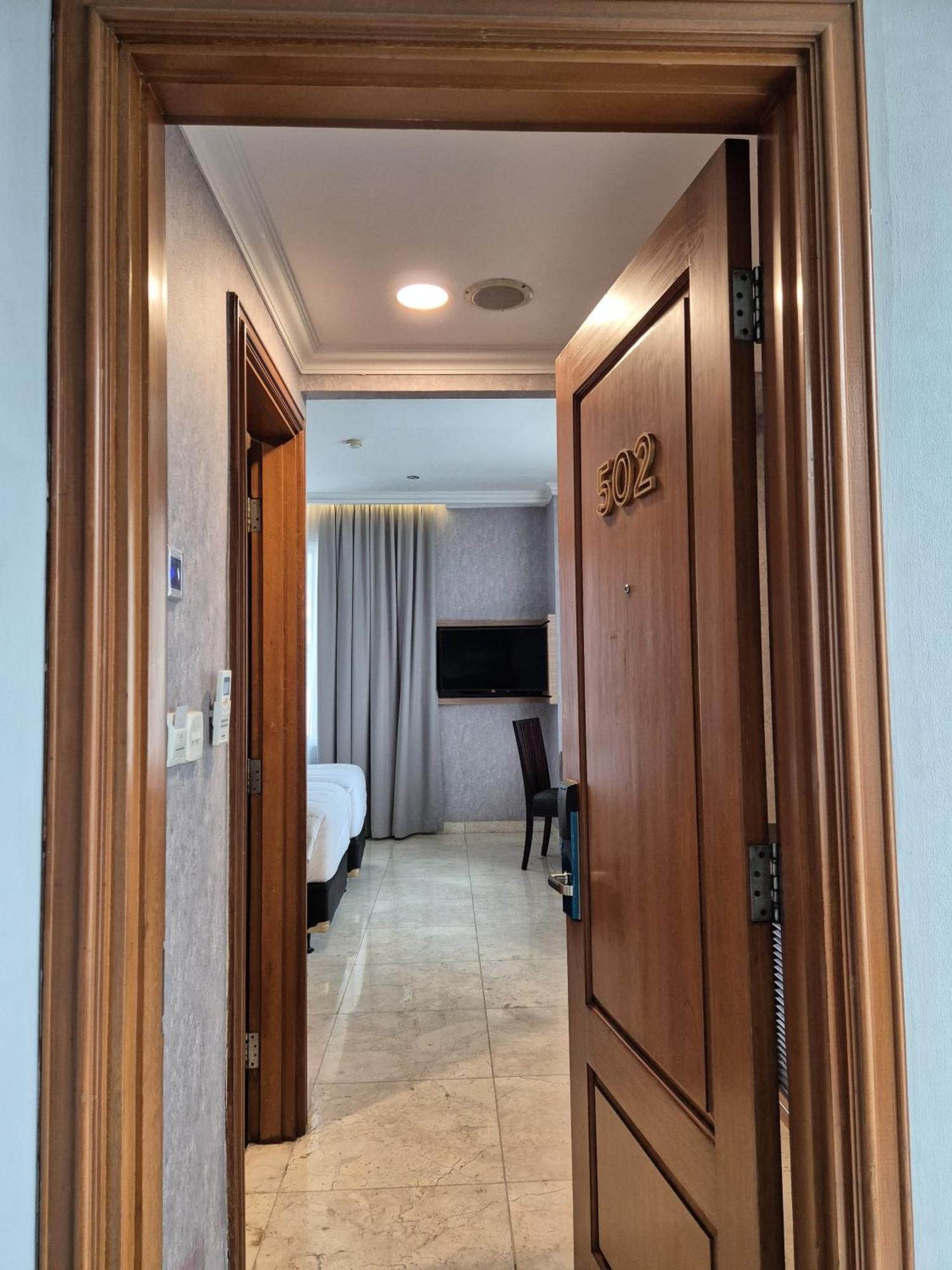 Giia Maluku Hotel Thamrin Jakarta Exterior photo