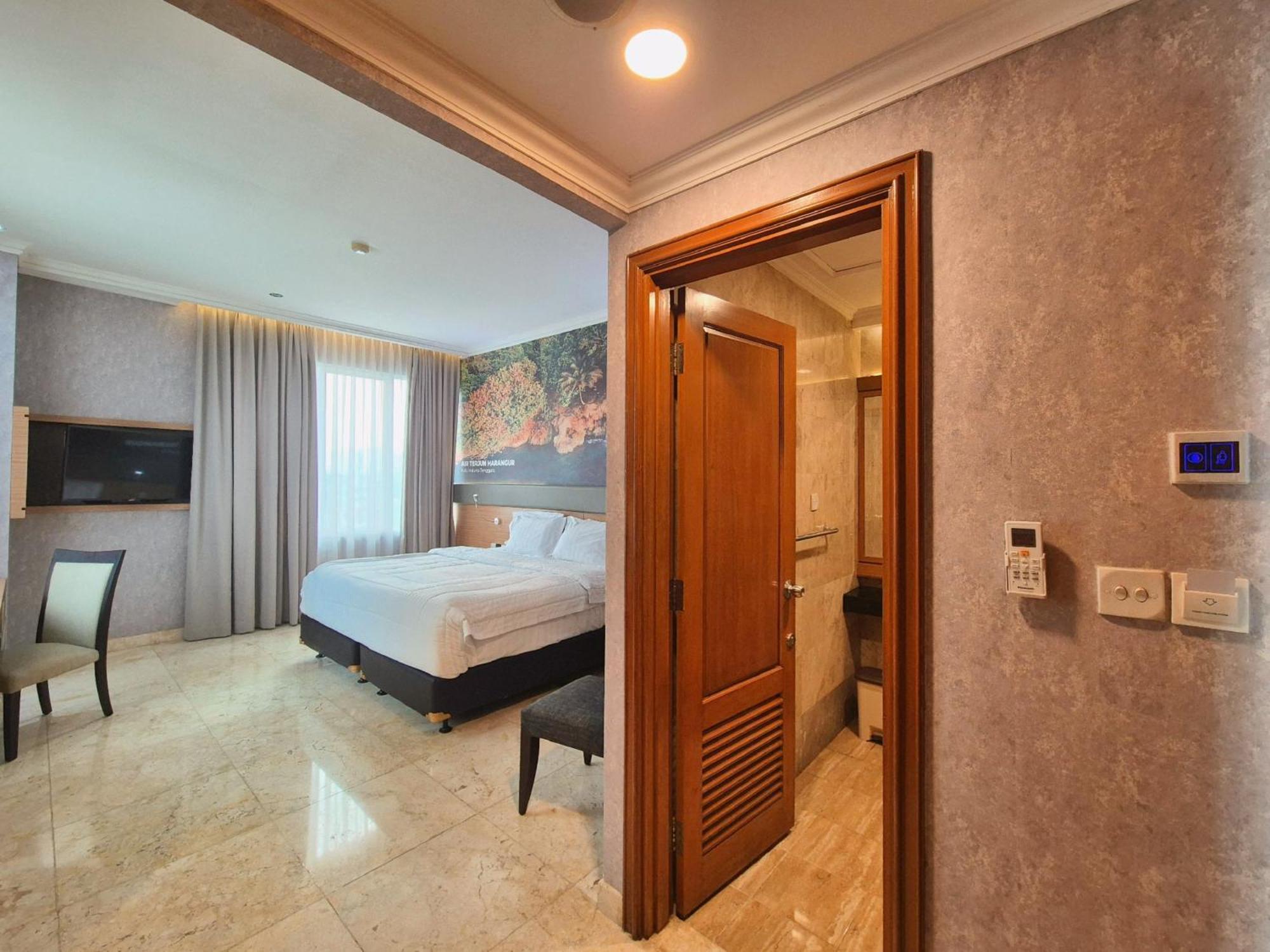 Giia Maluku Hotel Thamrin Jakarta Exterior photo